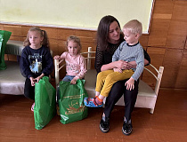 У госці – з падарункамі!