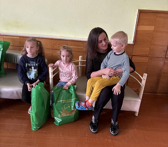 У госці – з падарункамі!