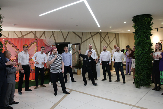 В атмосфере праздника и весны