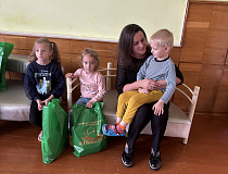 В гости – с подарками!