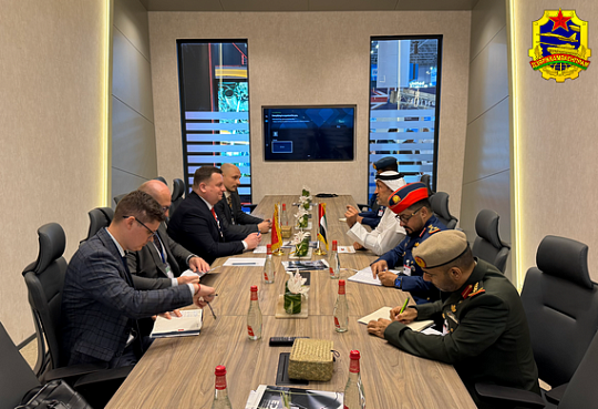 Делегация Госкомвоенпрома приняла участие в международном авиационно-космическом салоне Dubai Airshow 2025