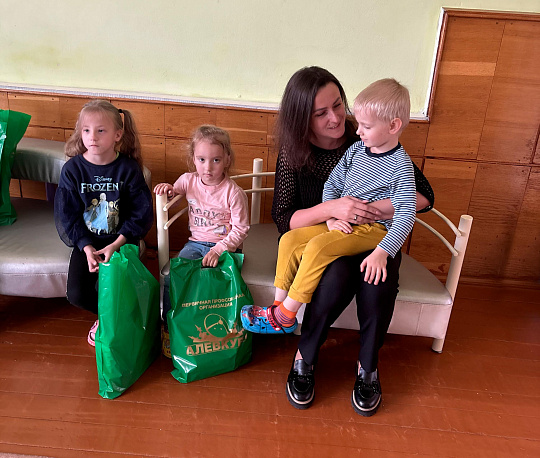 В гости – с подарками!